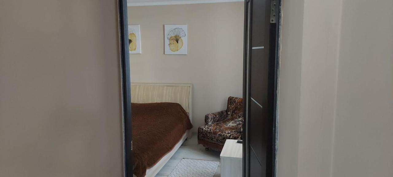 Apartmán Вулиця Нагiрна Kamenec Podolský Exteriér fotografie